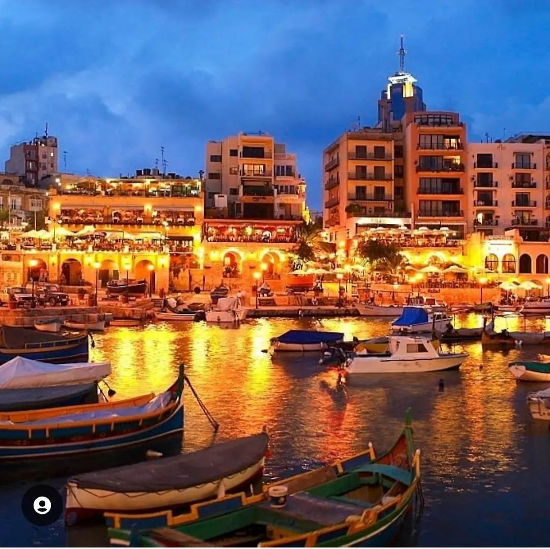 Apartment Sea View Over Valletta Strand Area Sliema