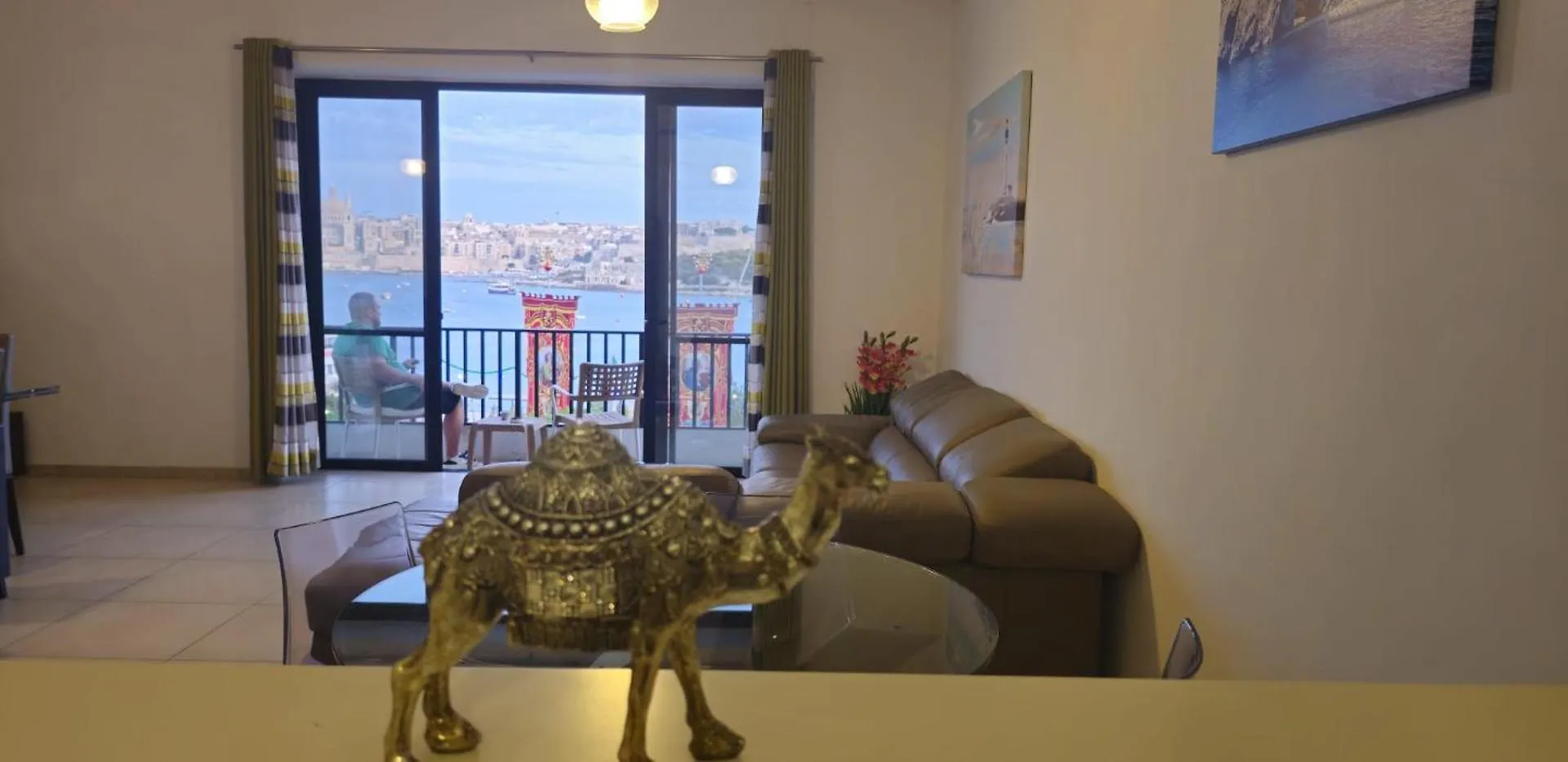 Apartment Sea View Over Valletta Strand Area Sliema