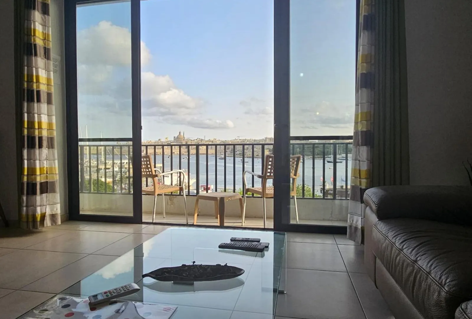 Apartment Sea View Over Valletta Strand Area Sliema